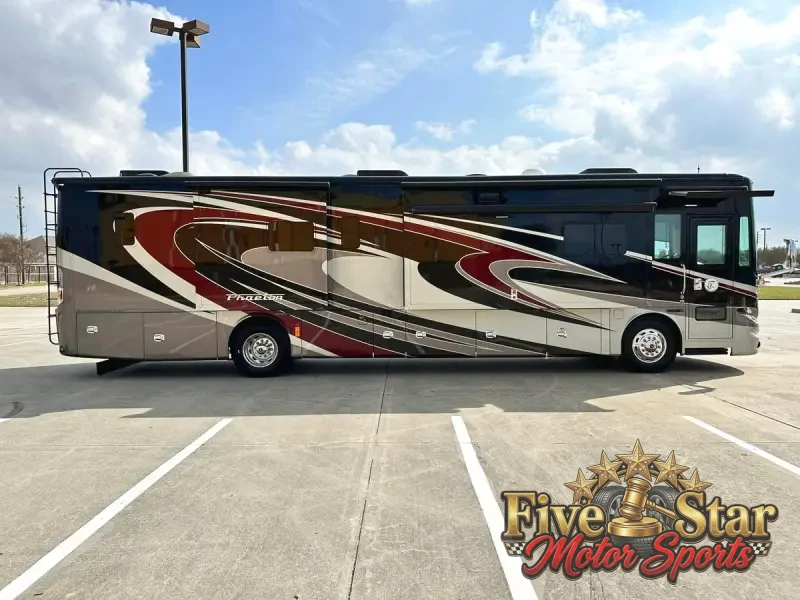 2015 Tiffin Phaeton 40QBH photo 36