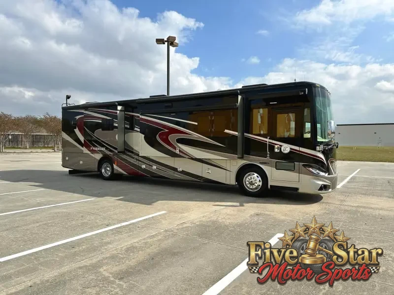 2015 Tiffin Phaeton 40QBH photo 26