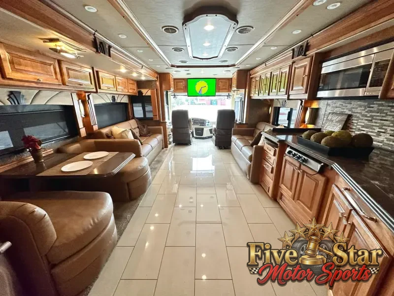 2015 Tiffin Phaeton 40QBH photo 20