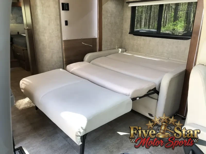 2015 Winnebago View Profile 24V photo 22