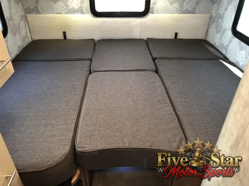 2015 Winnebago View Profile 24V photo 8