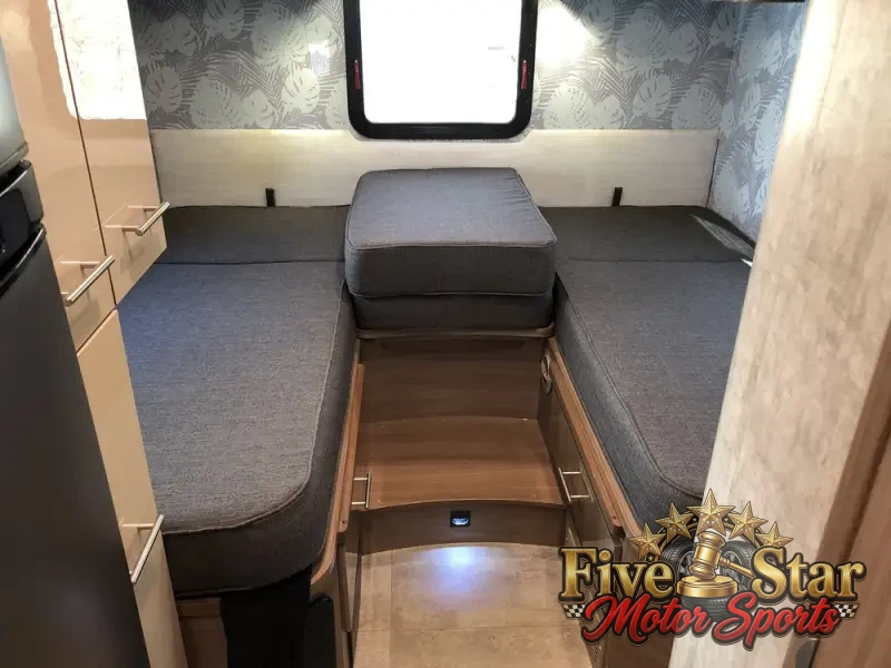 2015 Winnebago View Profile 24V photo 10
