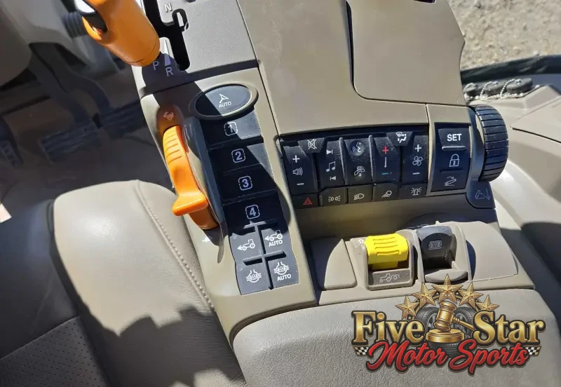 2020 John Deere 8R 310 photo 44