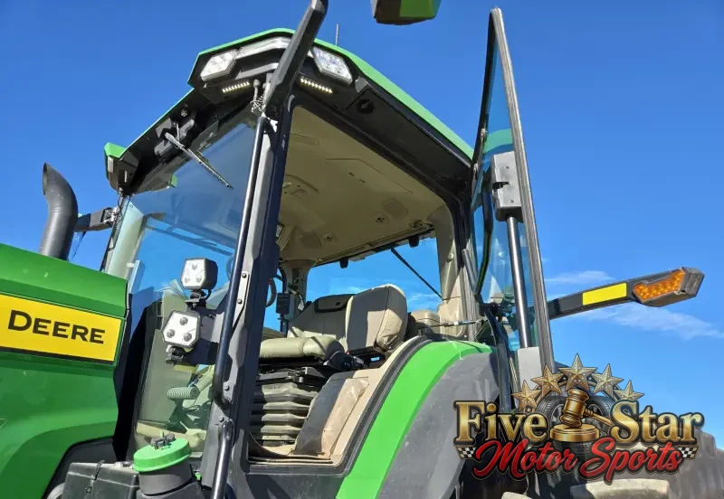 2020 John Deere 8R 310 photo 35