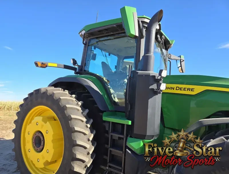 2020 John Deere 8R 310 photo 16