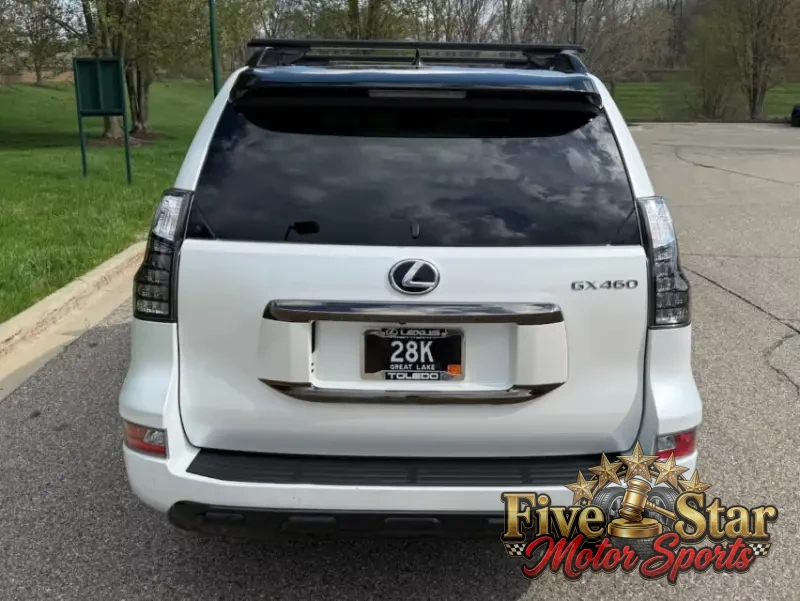 2023 Lexus GX 460 Sport photo 4
