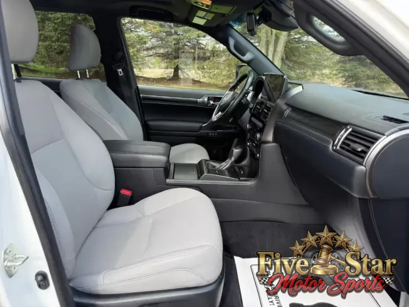 2023 Lexus GX 460 Sport photo 19