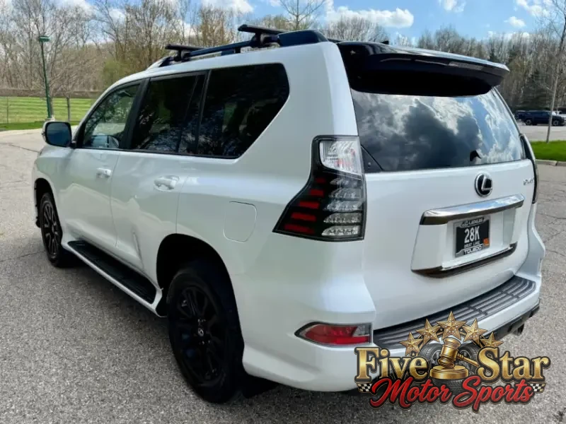 2023 Lexus GX 460 Sport photo 13