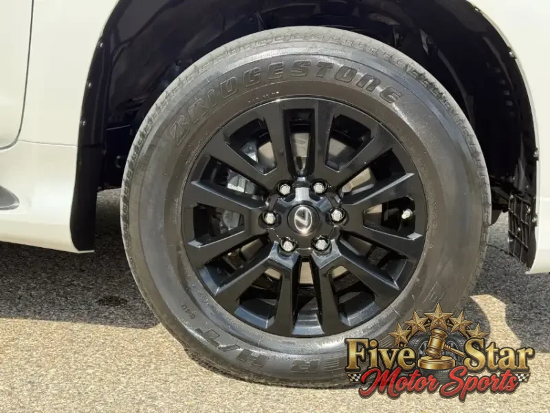 2023 Lexus GX 460 Sport photo 18