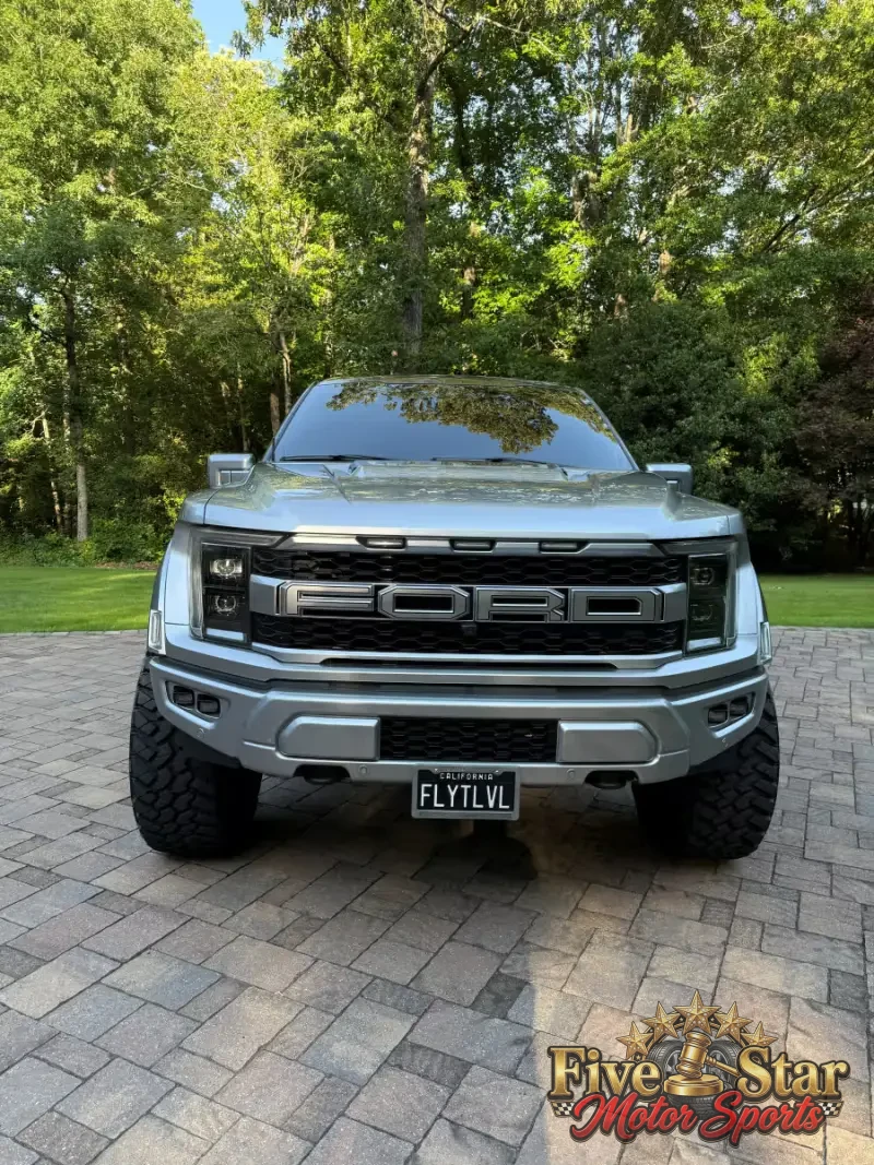 2021 Ford F150 SuperCrew Cab Raptor photo 3