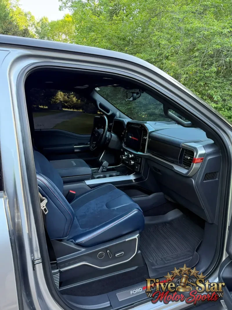 2021 Ford F150 SuperCrew Cab Raptor photo 19
