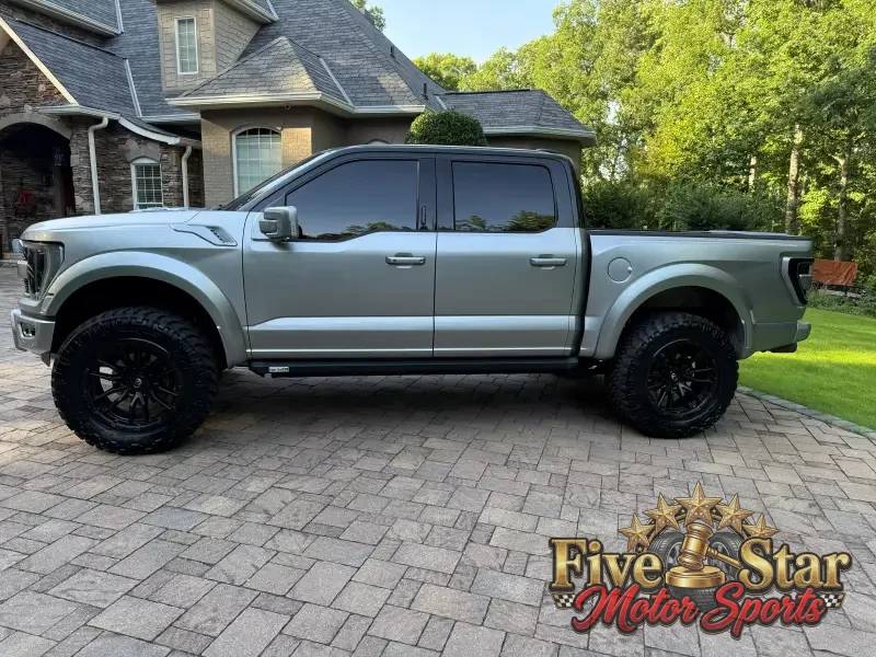 2021 Ford F150 SuperCrew Cab Raptor photo 4
