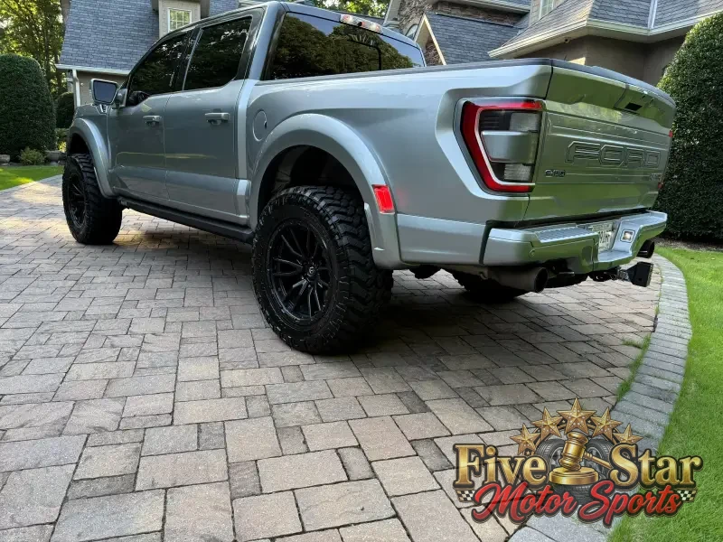 2021 Ford F150 SuperCrew Cab Raptor photo 26
