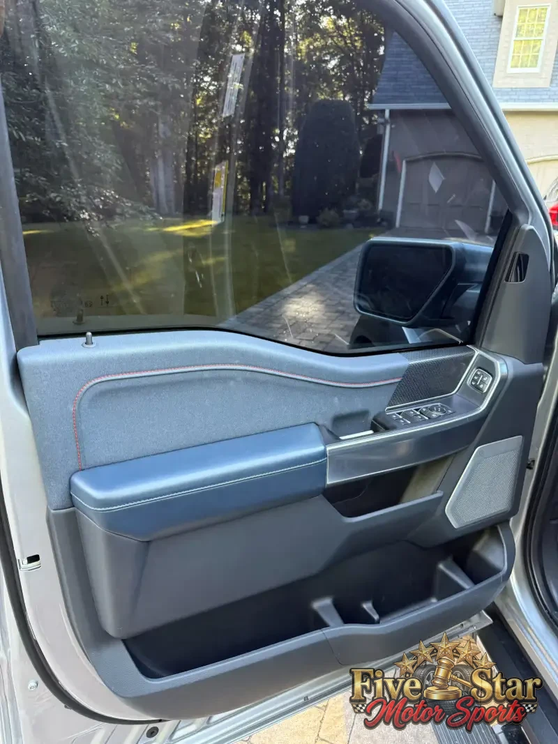 2021 Ford F150 SuperCrew Cab Raptor photo 18