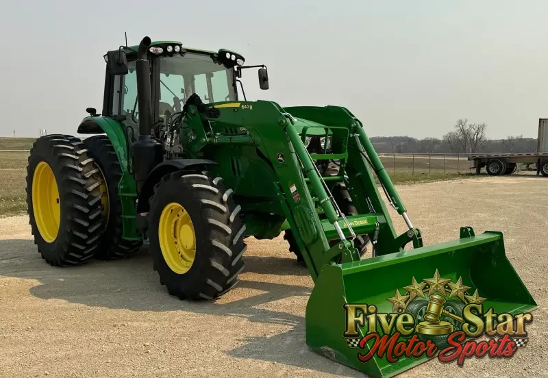 2020 John Deere 6155M photo 4