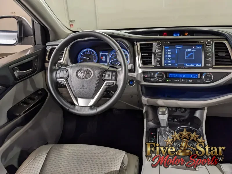 2018 Toyota Highlander Limited photo 28