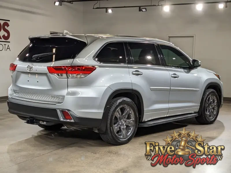 2018 Toyota Highlander Limited photo 29