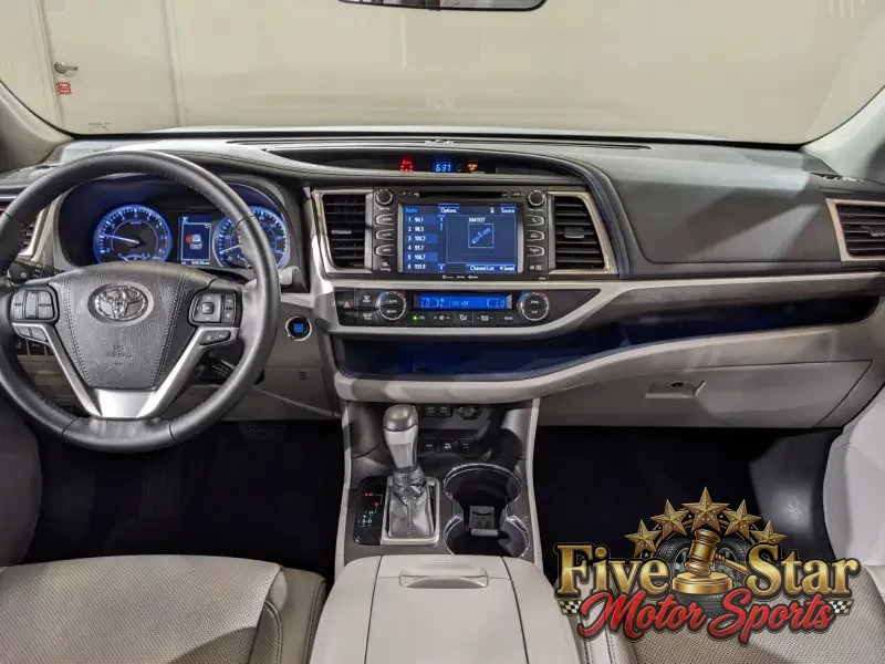 2018 Toyota Highlander Limited photo 27
