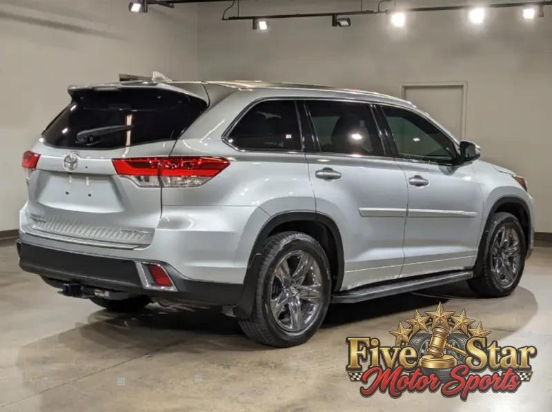 2018 Toyota Highlander Limited photo 32