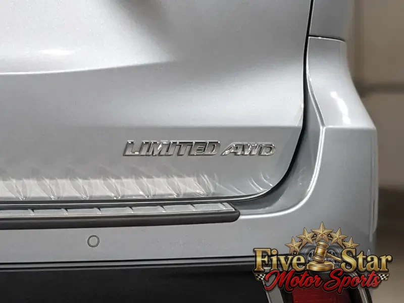 2018 Toyota Highlander Limited photo 2