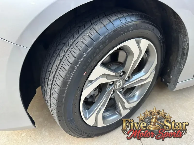 2018 Honda Accord EX-L photo 7