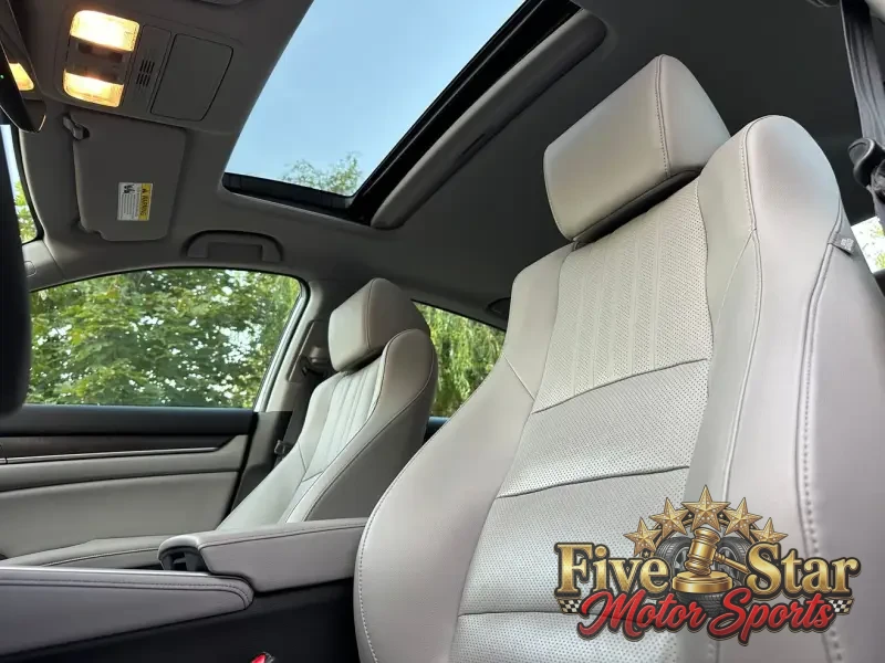 2018 Honda Accord EX-L photo 21