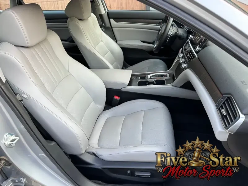 2018 Honda Accord EX-L photo 14