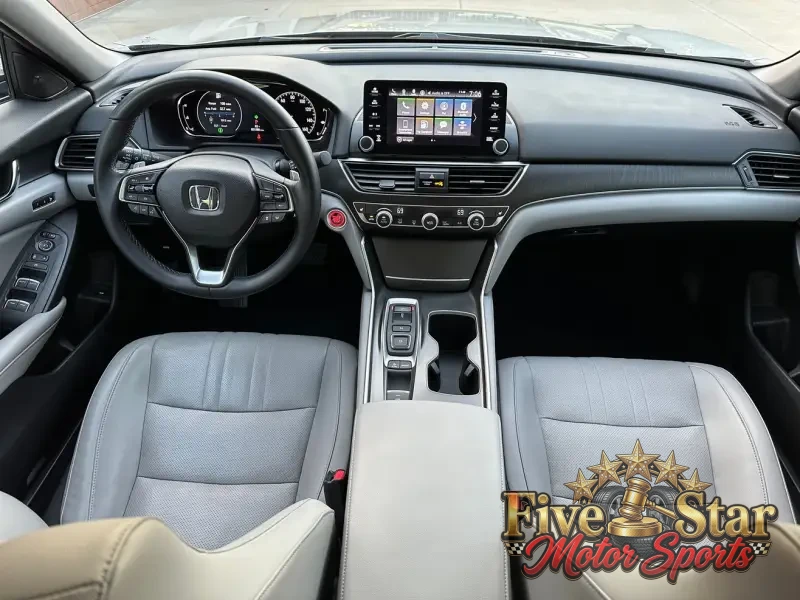 2018 Honda Accord EX-L photo 15