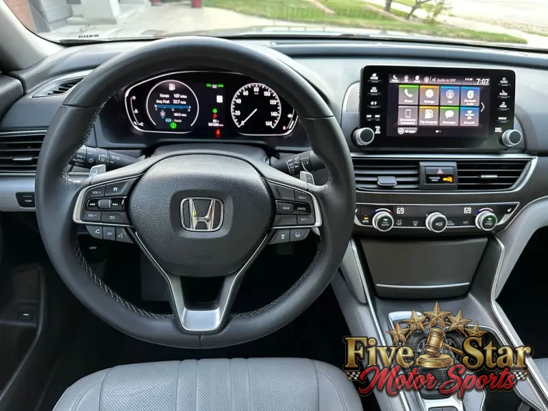 2018 Honda Accord EX-L photo 18